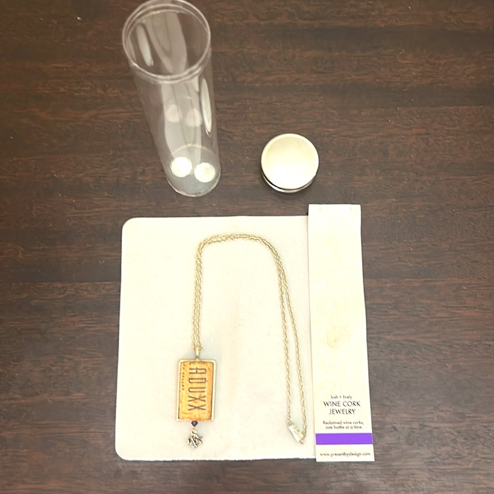 Wine Cork Necklace Vintage Swarovski NWT - Picture 4 of 10